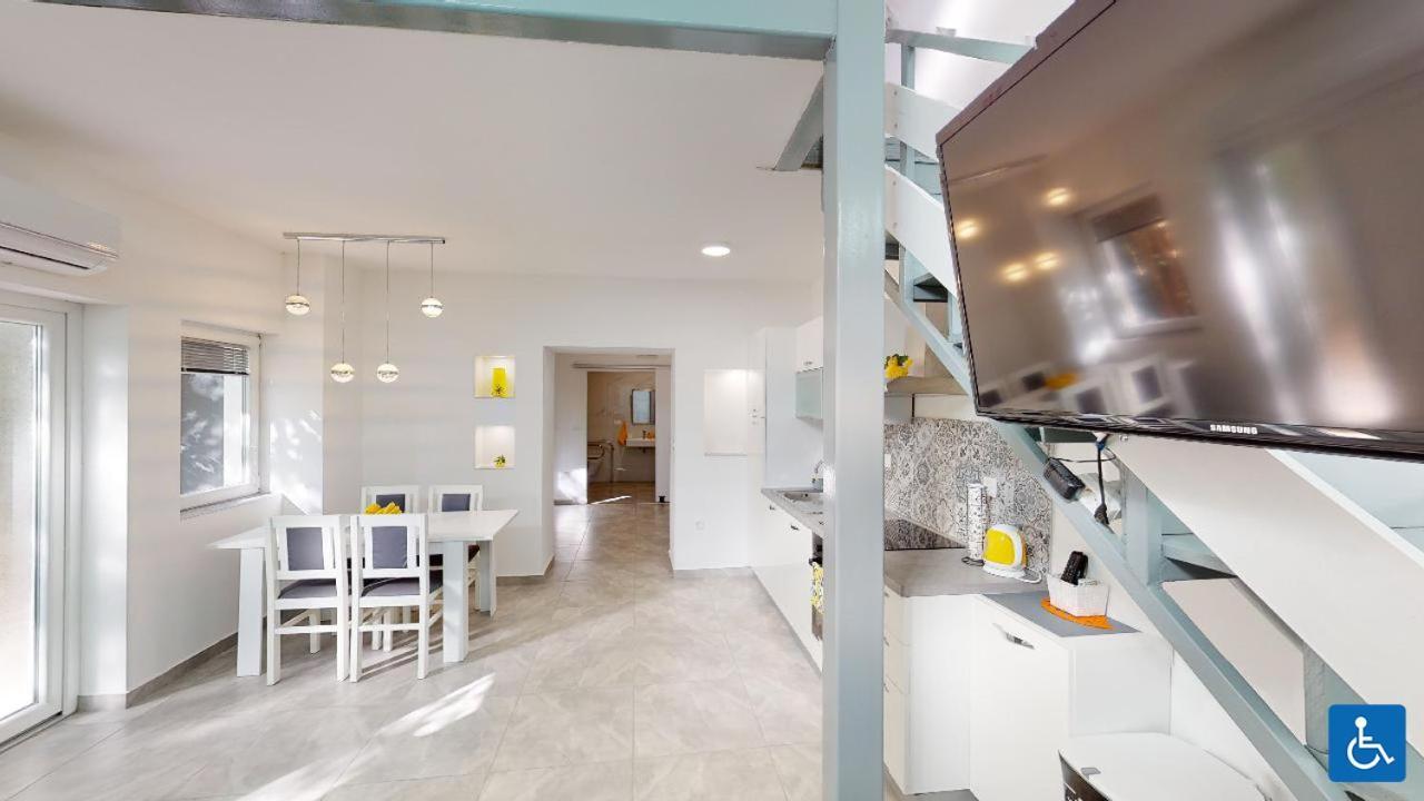 Apartments Mare Πούλα Εξωτερικό φωτογραφία