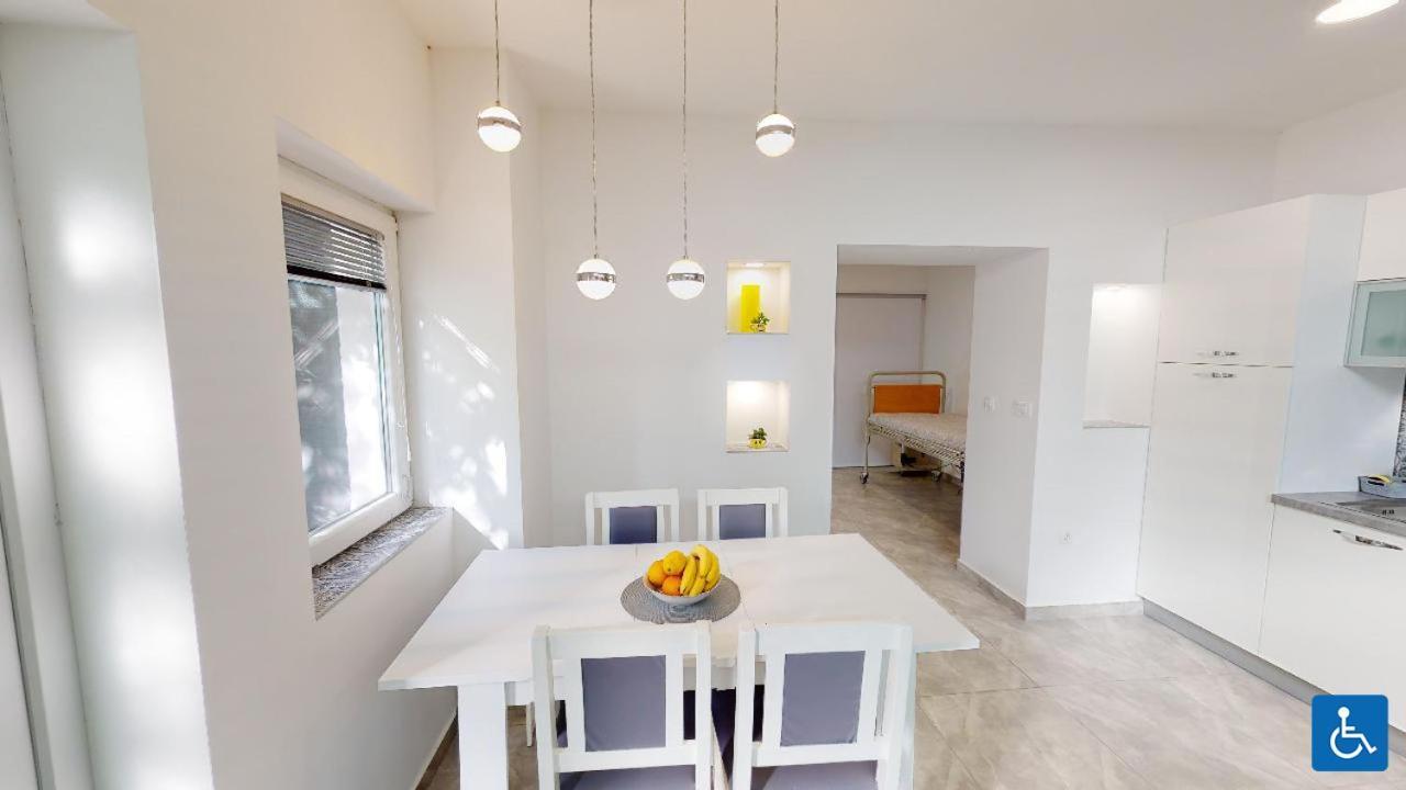 Apartments Mare Πούλα Εξωτερικό φωτογραφία